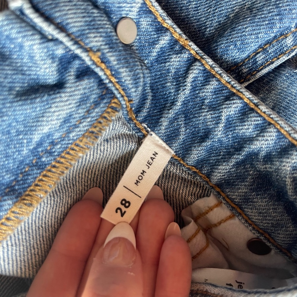 Pacsun mom jeans. Size 28